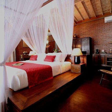 Plataran Menjangan Luxury Residence Suites Banyuwedang Exterior photo